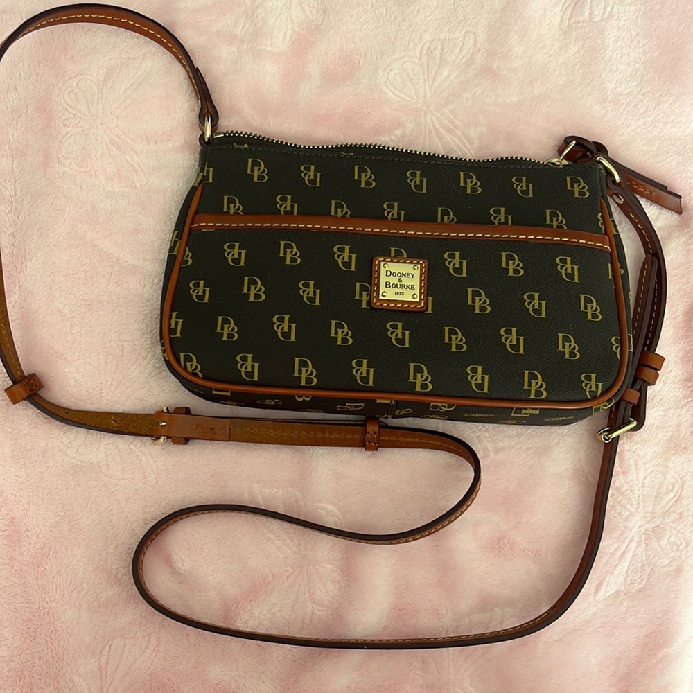 Dooney & Bourke Crossbody Bag